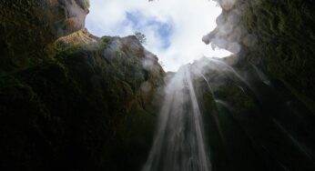 Friday Fiction: Down The Well To A Magical Place – Part 2